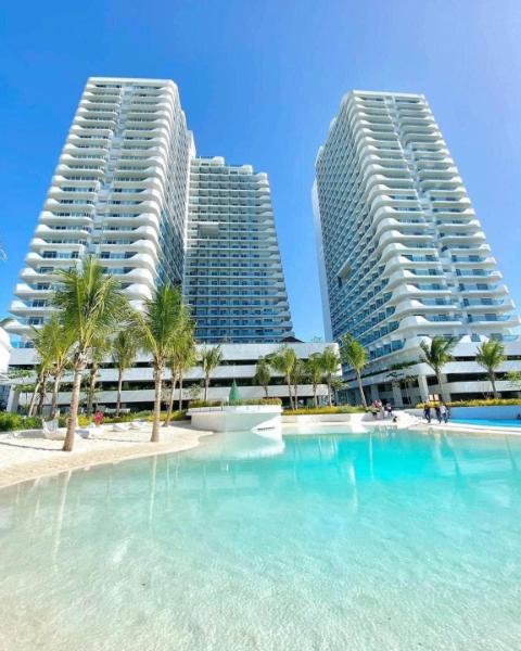 Azure Beach & Wave