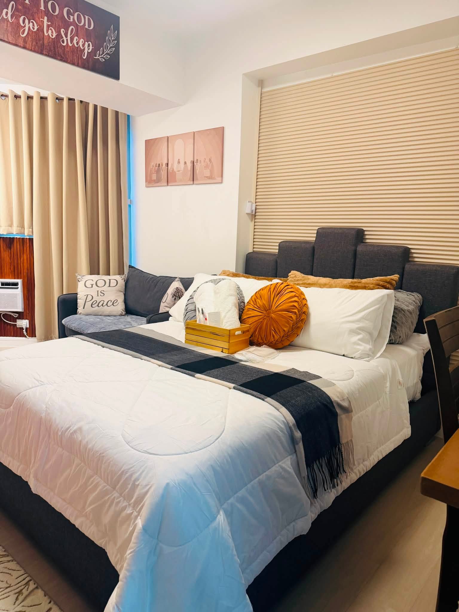 Modern Black & White Bed Suite