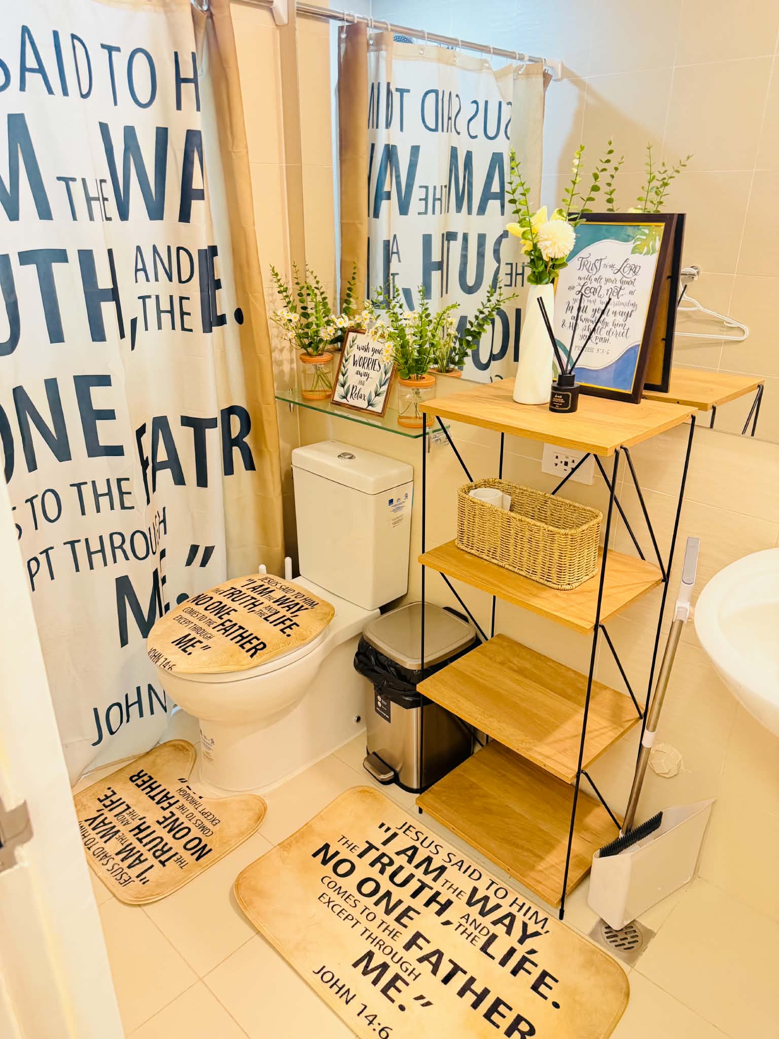 Sanitized & Fresh Amenities